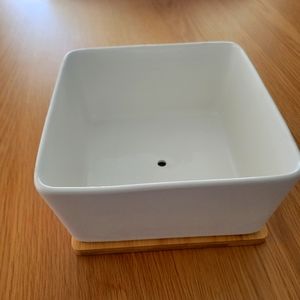 Square planter for indoor or outdoor